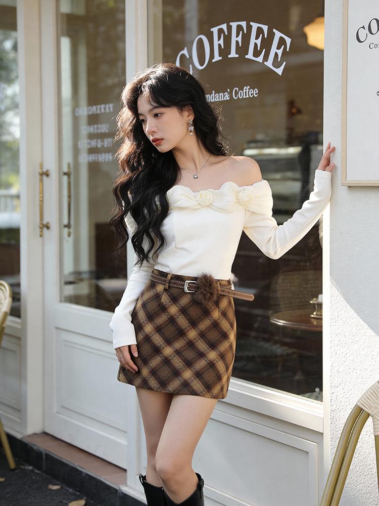 Fei Yuan Plaid Belted Red Skirt - Festive Autumn/Winter Style