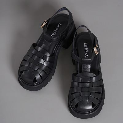 Новые модные плетеные полые туфли baotou, модные туфли для женщин в клетку для свиней, сандалии для женщин на улице, не уставшие ноги, пляжная женская обувь