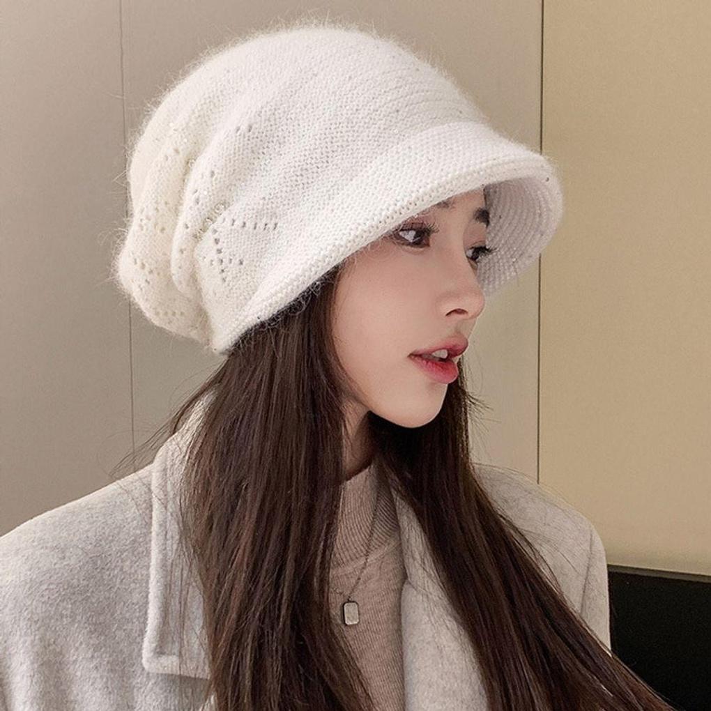 Женская зимняя шапка-бини с кубическим узором, с козырьком и ушками