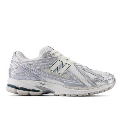 Кроссовки New Balance белые размер 36