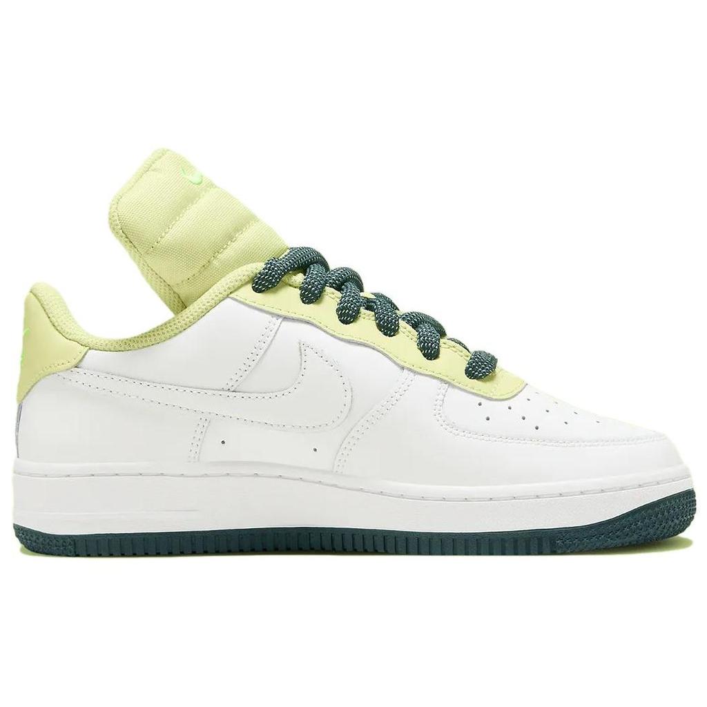 Nike Детские кроссовки Air Force 1 Low GS Padded Tongue белые FB7402-100