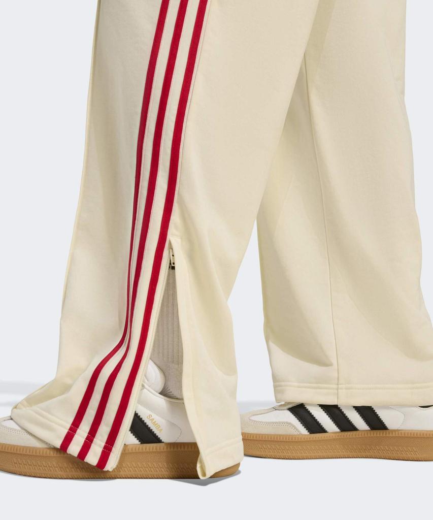adidas Свободные спортивные штаны Firebird - Кремово-белые:Красный / Kq8056