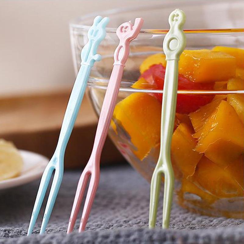 Фруктовые вилки для детей, для ресторана, десертные вилки, одноразовые, с коробкой для хранения, 50 шт./компл., вилки для домашнего использования, в форме мультфильма, пищевые аксессуары