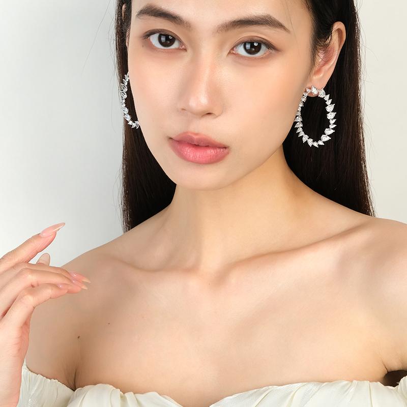 APM Monaco Water drop oval fashionable and versatile simple earrings for women AE14164OX