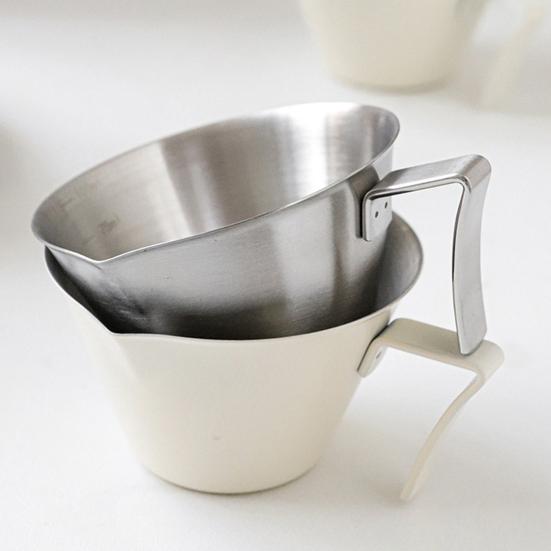 Мерные чашки для эспрессо, 100 мл, кофейная чашка из нержавеющей стали с изогнутой ручкой, V-образный носик, кувшин для заваривания кофе для кофемашины, чашка для молока