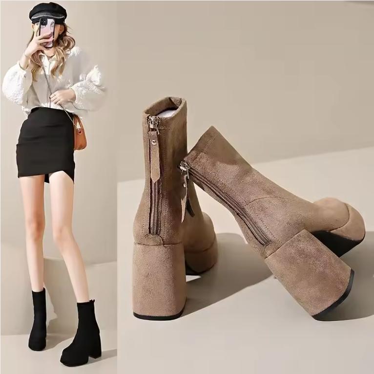 2026 Women's Fashion High-heeled Boots Winter New British Style Soft Sole Anti-slippery Versatile Keep Warm Leather Shoes