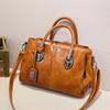 European Vintage Oil Waxed Leather Women's Handbag - Large Capacity Multi-compartment New Fashion Shoulder Bag and Crossbody Bag
