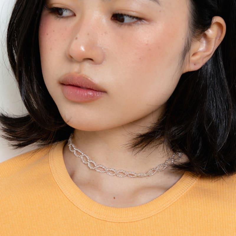 geegee clear bead lace chocker