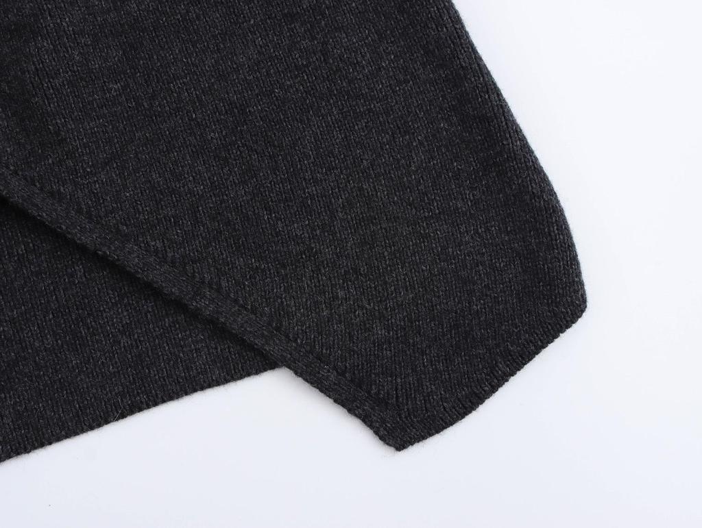 Элегантный вязаный кардиган с V-образным вырезом и двубортной застежкой - Женская мода осень/зима