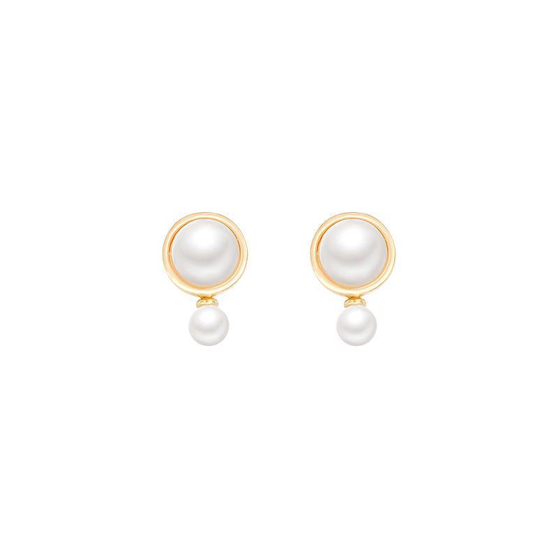 Korean S925 Silver Pearl Earrings - Elegant, Light Luxury Style.