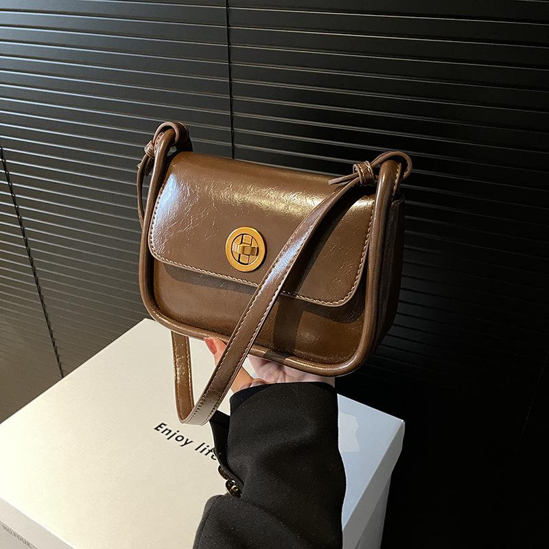 Popular Small Square Bag Women's Autumn and Winter New Shoulder Armpit Bag High-end Retro Messenger Bag