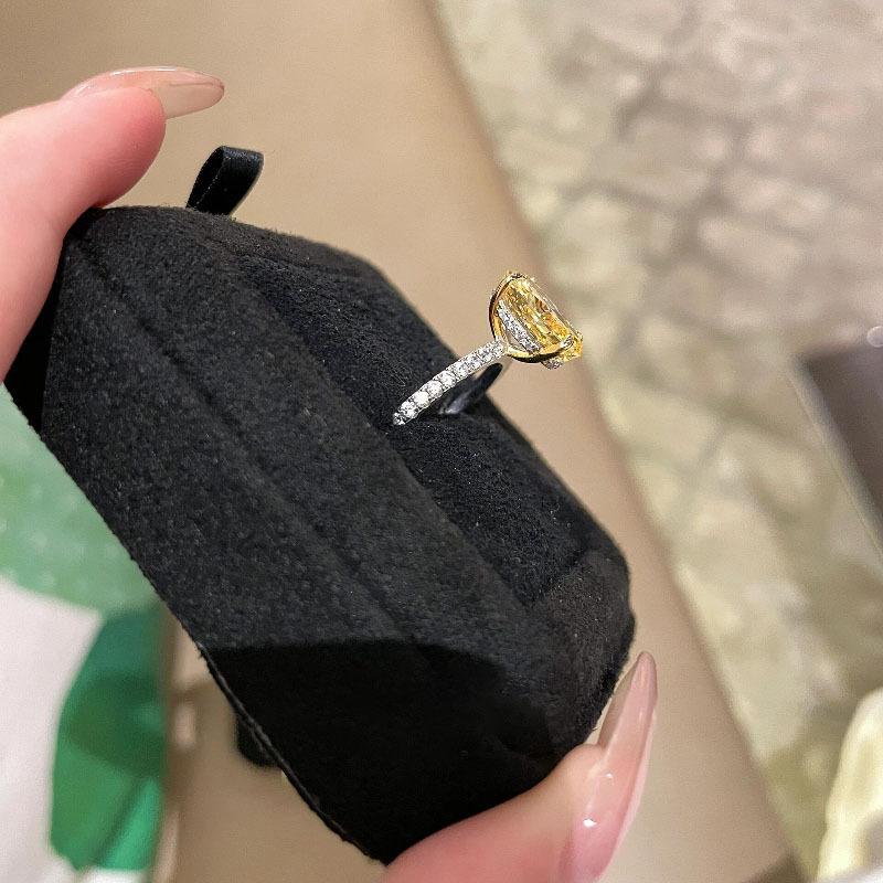 Light Luxury High-End Super Flash Egg Yellow Diamond Ring Inlaid With Zircon Rich Celebrity Color Treasure Luxury Temperament Index Finger Ring