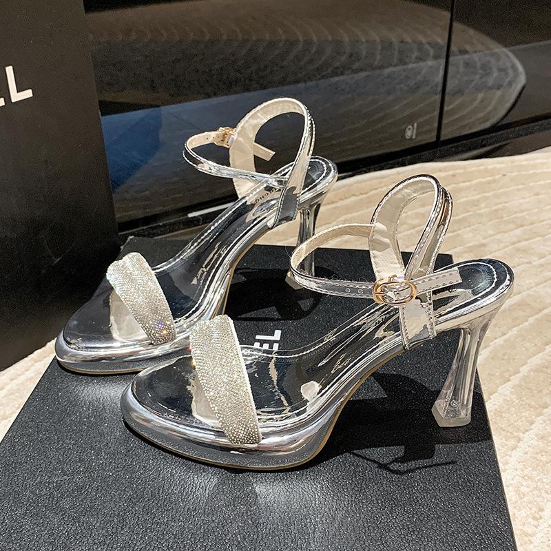 Премиум-смысл одно слово с открытым носком женские сандалии на очень высоком каблуке летние 2025 водонепроницаемые женские туфли на толстой подошве с толстой подошвой