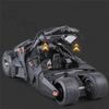 1/18 Классический автомобиль из фильма 2008 Bat-mobile Alloy Bat Sports Car Модель литой металлической гоночной боевой машины Модель Звук Свет Детские подарки