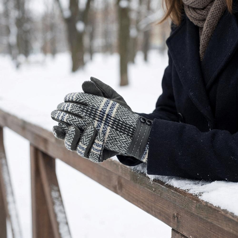 Wind Resistant Winter Touchscreen Gloves Cold Resistant Plaid Gloves Full Finger Gloves Winter