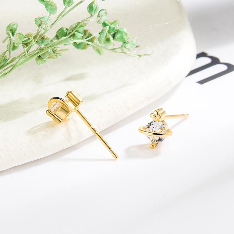 Элегантные мини-серьги «Сатурн» — дизайн в виде сверхмаленькой планеты, универсальный корейский стиль для повседневного ношения