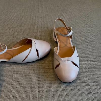 Версия из овчины~ ретро литературный летний наряд кожаные сандалии женские на низком каблуке с перфорацией универсальный темперамент повседневная римская обувь