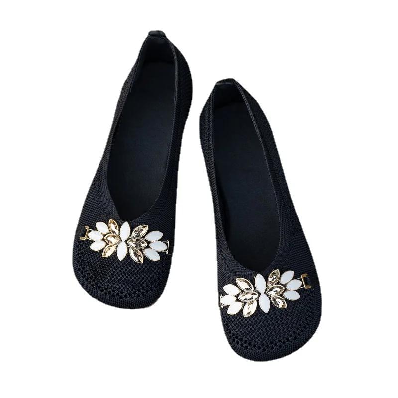 2024 Дизайнерские туфли для мам с цветами Легкие тканевые туфли без застежек для женщин Трикотажная сетка Женские туфли на плоской подошве 2024 полые летние сандалии