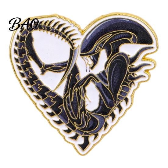 Aliens Badge Brooch Love Heart Brooch, Shape Enamel Lapel Pin, Clothing Pin Accessories for Daily Wear Parties Dates, Gift Sci-Fi Lovers