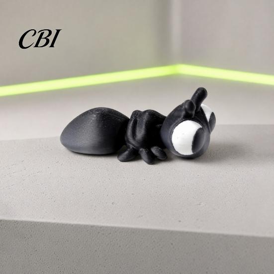 Durable 3D Printed Toy 2Pcs Ant Ornaments, Mini Cute Figurines, Big Figurine Eyes Desktop Decoration, Gift Idea & Photography Prop