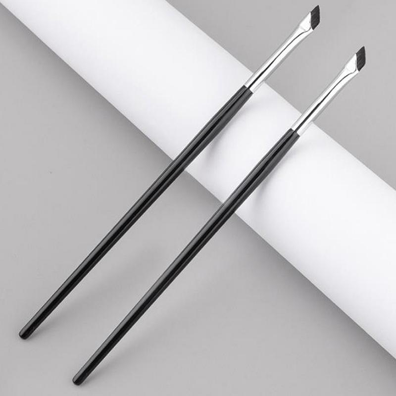 Кисть для подводки глаз Upgrade Blade Ultra Thin Fine Angle Flat Eyeliner Brush Under