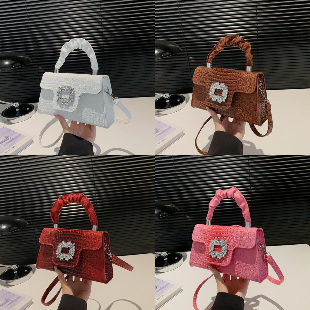 Fashionable Small Pu Square Shoulder Bag With Top Flap For Everyday Women