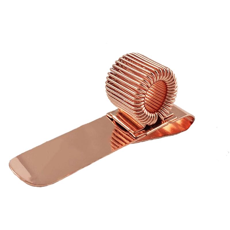 Фиксированный пружинный держатель для ручек, используемый для решения проблемы часто теряемых ручек, применяется в домашнем школьном офисе. Легко носить с собой.