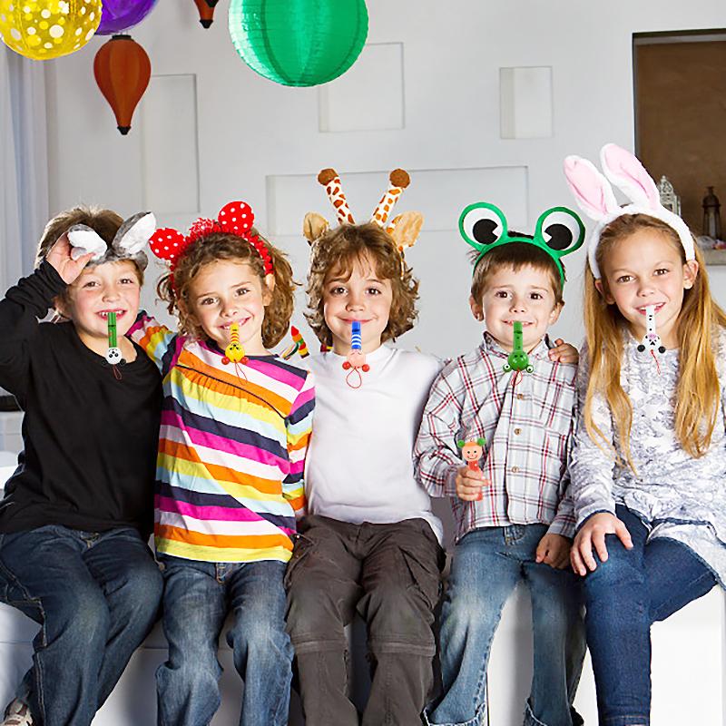 16 шт. деревянных мини-свистков в виде милых животных для детей, сувениров на день рождения, игрушки для мальчиков и девочек, наполнитель для пиньяты, подарочный пакет, призы для класса