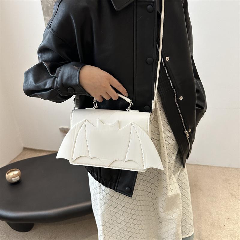 Портативная маленькая женская сумка 2024 года, новая европейская и американская сумка на плечо на Хэллоуин, персонализированная летучая мышь, забавная модная сумка-мессенджер