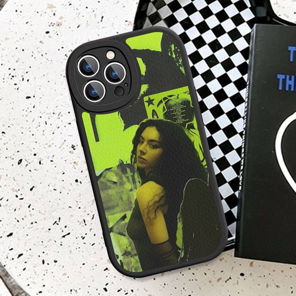 Британская Поп-певица Charli XCX Кожаный Чехол для Телефона Для IPhone 16 15 14 17 Pro Max 11 12 Mini Plus Мягкий Чехол