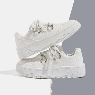 Новая весенняя женская обувь на платформе, однотонная, с металлической пряжкой, на шнуровке, с круглым носком, повседневная спортивная белая женская обувь