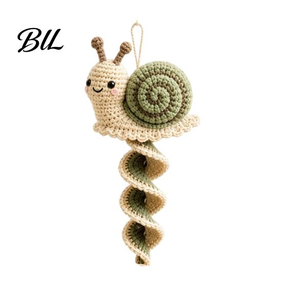 DIY Animal Ornament Craft Crochet Garden Spiral Hanging Kit, Beginner Friendly Swing Crafting Leisure Time Activity Butterfly Ladybug Hummingbird