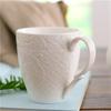 Европейская белая фарфоровая кофейная кружка с тиснением розы, костяной фарфор, винтажная кружка для завтрака, молока, офисная чашка для чая, посуда для напитков