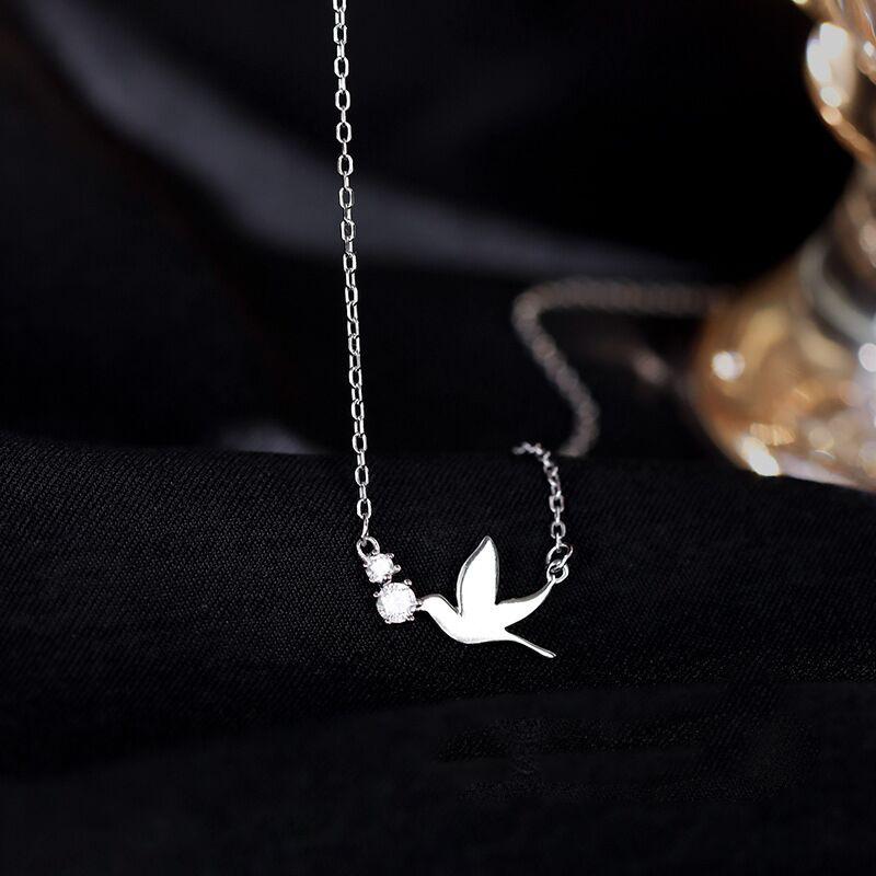 Korean Zinc Alloy Color Cute White Dove Necklace for Women Fashion Simple Temperament Zircon Clavicle Chain Necklace Jewlery