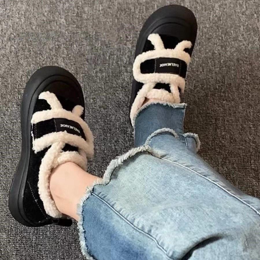 Липучки маленькие белые туфли женские новые плюшевые теплые шерстяные хлопковые туфли платформа маффин доска туфли осень и зима 2025