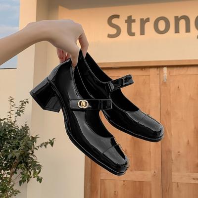 Женские туфли на высоком каблуке и платформе