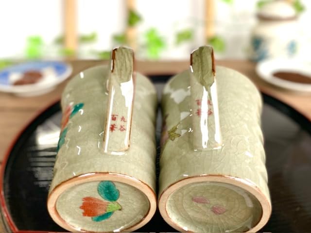 Хяккаэн Кутани Ёсино вишневая камелия с птицей керамическая 190 мл 2 шт [Парная кружка] и "Ура-э"