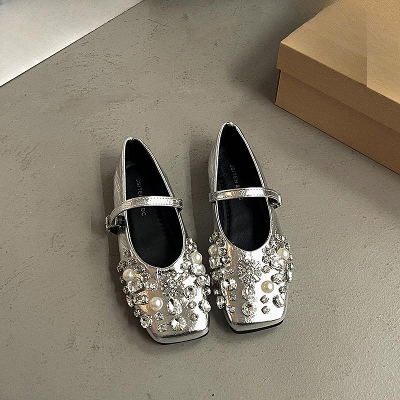 Новые модные туфли со стразами для женщин Универсальные и повседневные плоские туфли