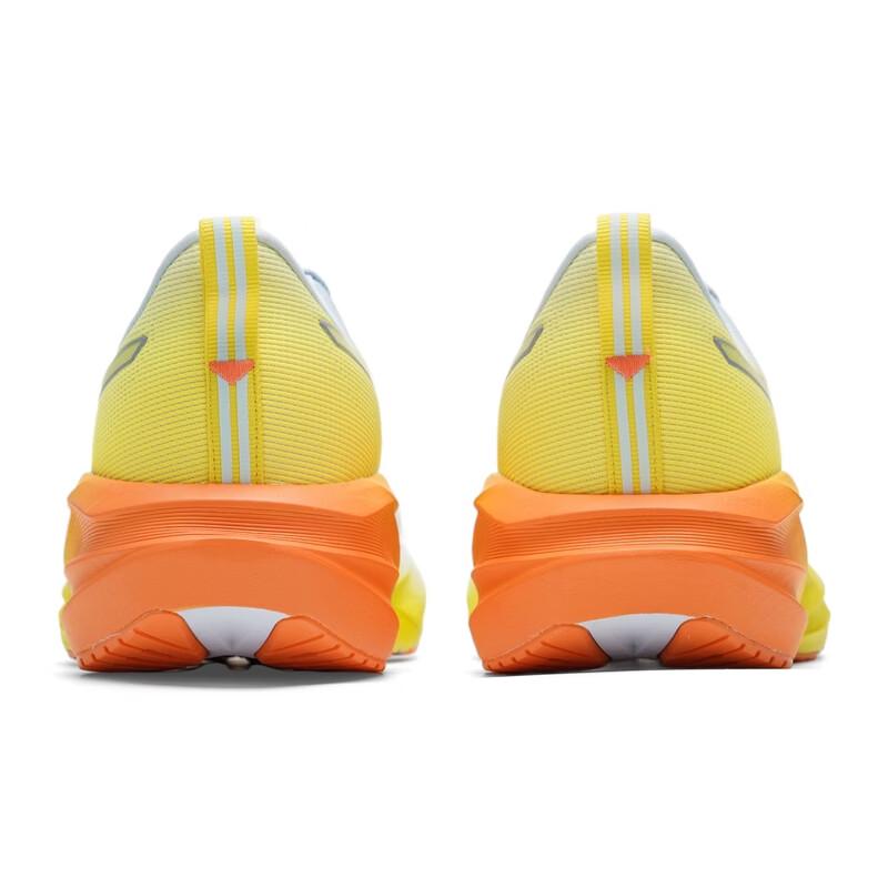 Asics Мужские беговые кроссовки NOVABLAST 5
