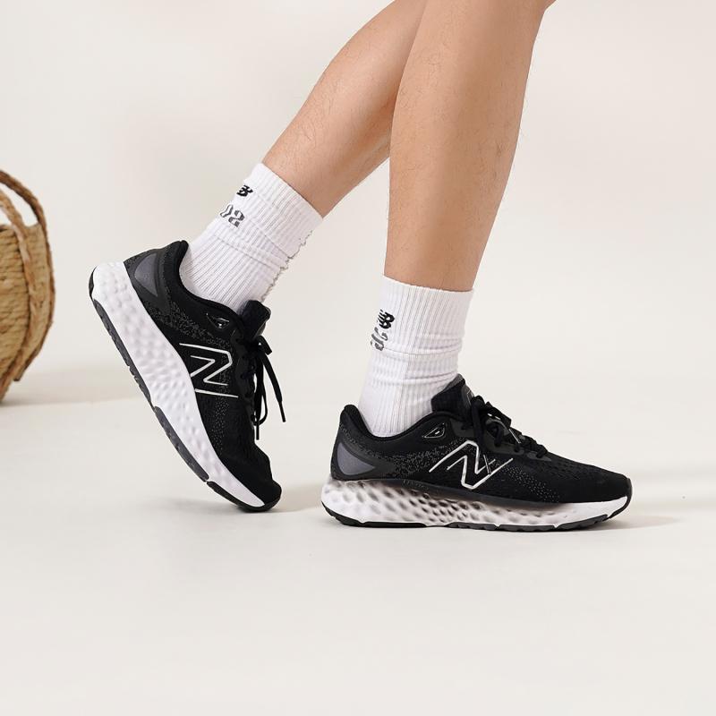 New Balance Fresh Foam Evoz V2