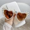 Trendy Oversized Pearl Sun Glasses for Women Unisex Large Heart Shape Eyewear Goggles Female Luxury UV400 Outdoor Sun Glasses