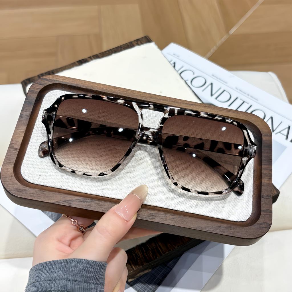 European and American retro style men's and women's fashionable sunglasses trend versatile summer sun shading and UV protection