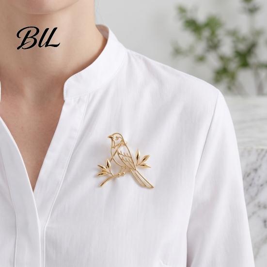 Hollow Bird Brooch Golden Plated Brooch, Standing on Branch Retro Clothing Accessories Lapel Pin, Hats Bags Scarves Clothes Decorative Accessory