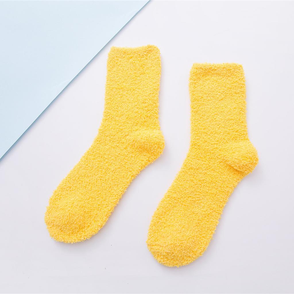 Зимние женские теплые носки цвета конфет кораллового бархата, плюшевые женские утолщенные носки для сна на полу