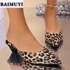 Леопардовый острый носок женские мюли тапочки туфли на среднем каблуке 2025 тренд сексуальные слингбэк дизайнерские шлепанцы туфли на высоком каблуке Mujer Zapatillas