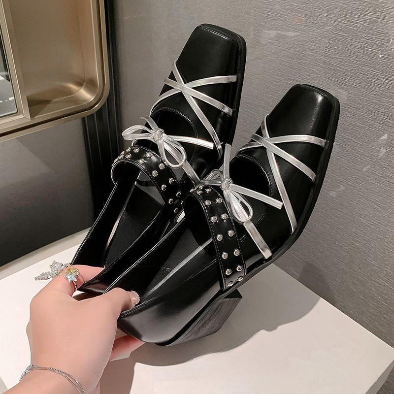 Sweet and Cool Mary Jane Small Leather Shoes Women's 2024 New Design Sense Niche Bow Silver Square Head Thick Heel Single Shoes