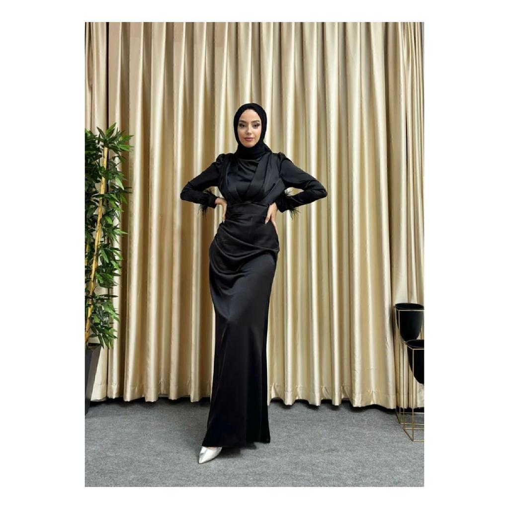 Атласное вечернее платье в хиджабе с рукавами и хвостом с кисточками