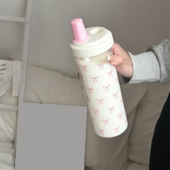 Розовая бутылка для воды с принтом бантика и крышкой-соломинкой 700 мл Милая