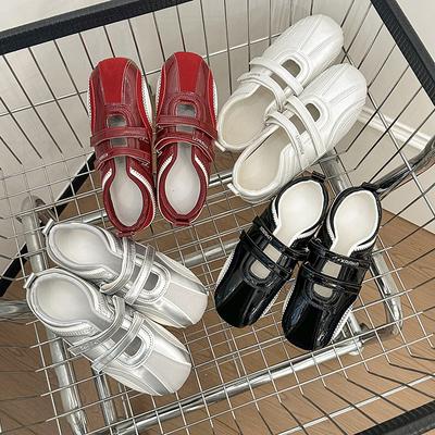 Балетки в стиле ретро серебристые на мягкой подошве женские 2025 осень новые на плоской подошве на липучке с круглым носком ленивые повседневные туфли