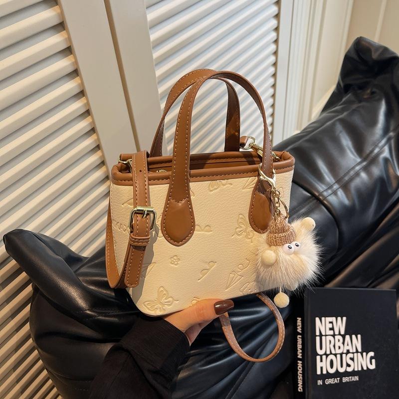 Популярная в этом году маленькая женская сумка 2025 новая модная универсальная сумка-мессенджер весенне-летняя портативная сумка-ведро